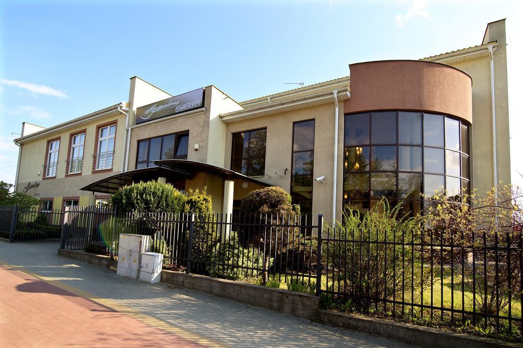 Amadeus Motel Łomża Exterior foto
